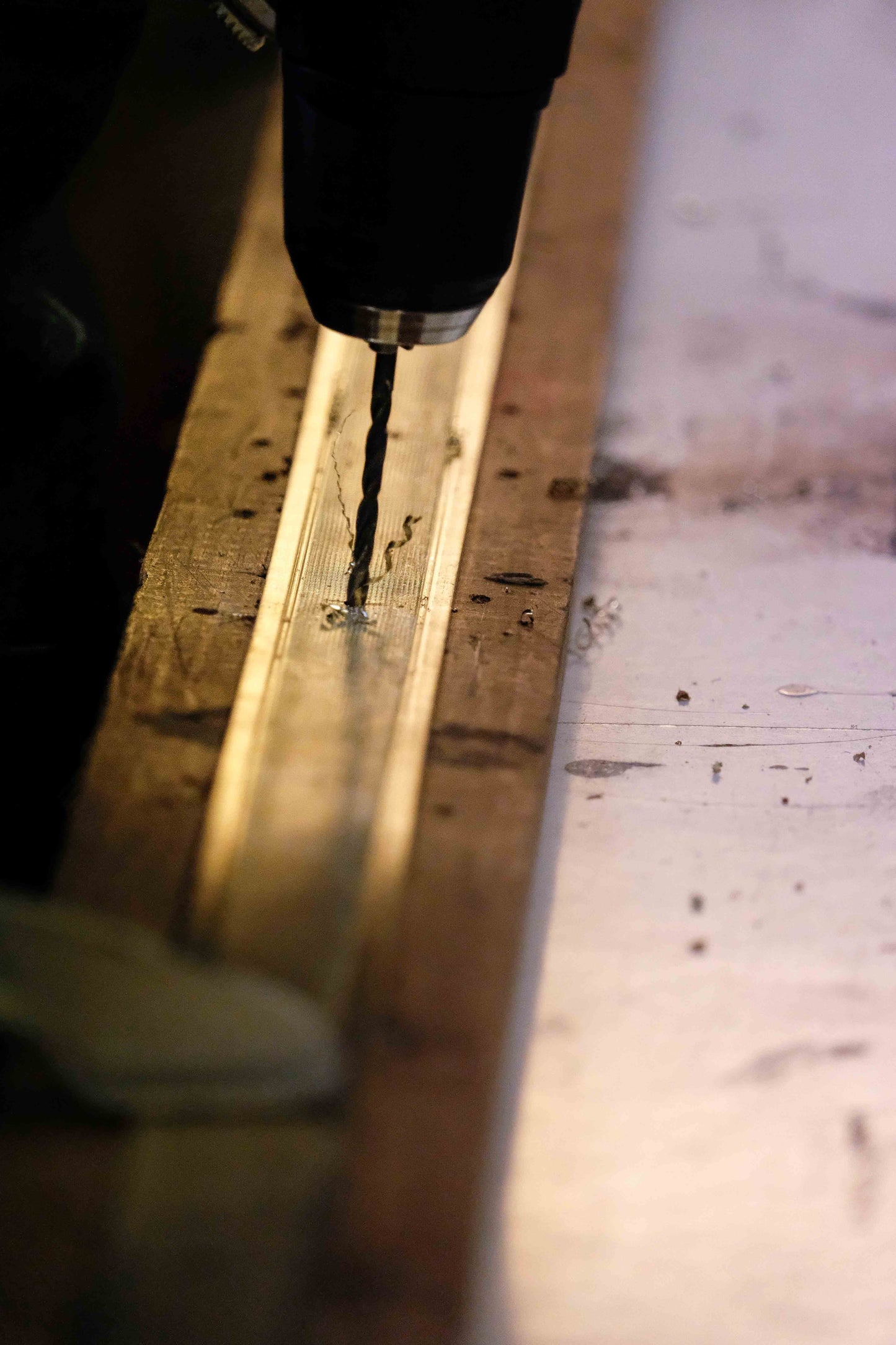 Table Julieta Ovale ou Rectangulaire avec piédestal Personnalisable en Finitions et Dimensions