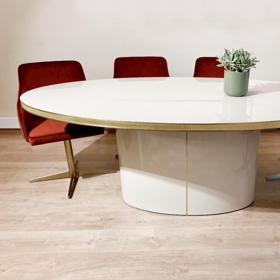 Table Julieta Ovale ou Rectangulaire avec piédestal Personnalisable en Finitions et Dimensions