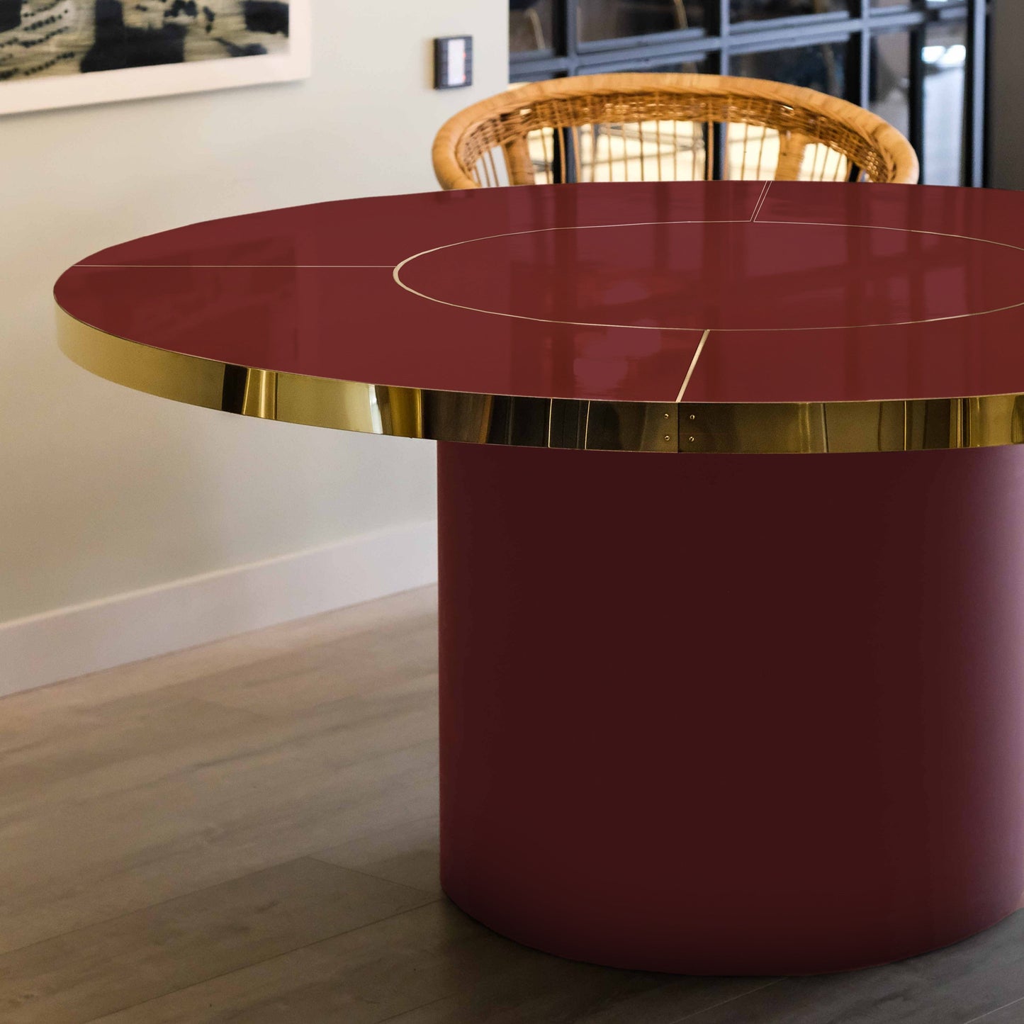 Mesa Malibú Redonda con Marquetería en Latón o Acero Customizable en Acabados y Dimensiones