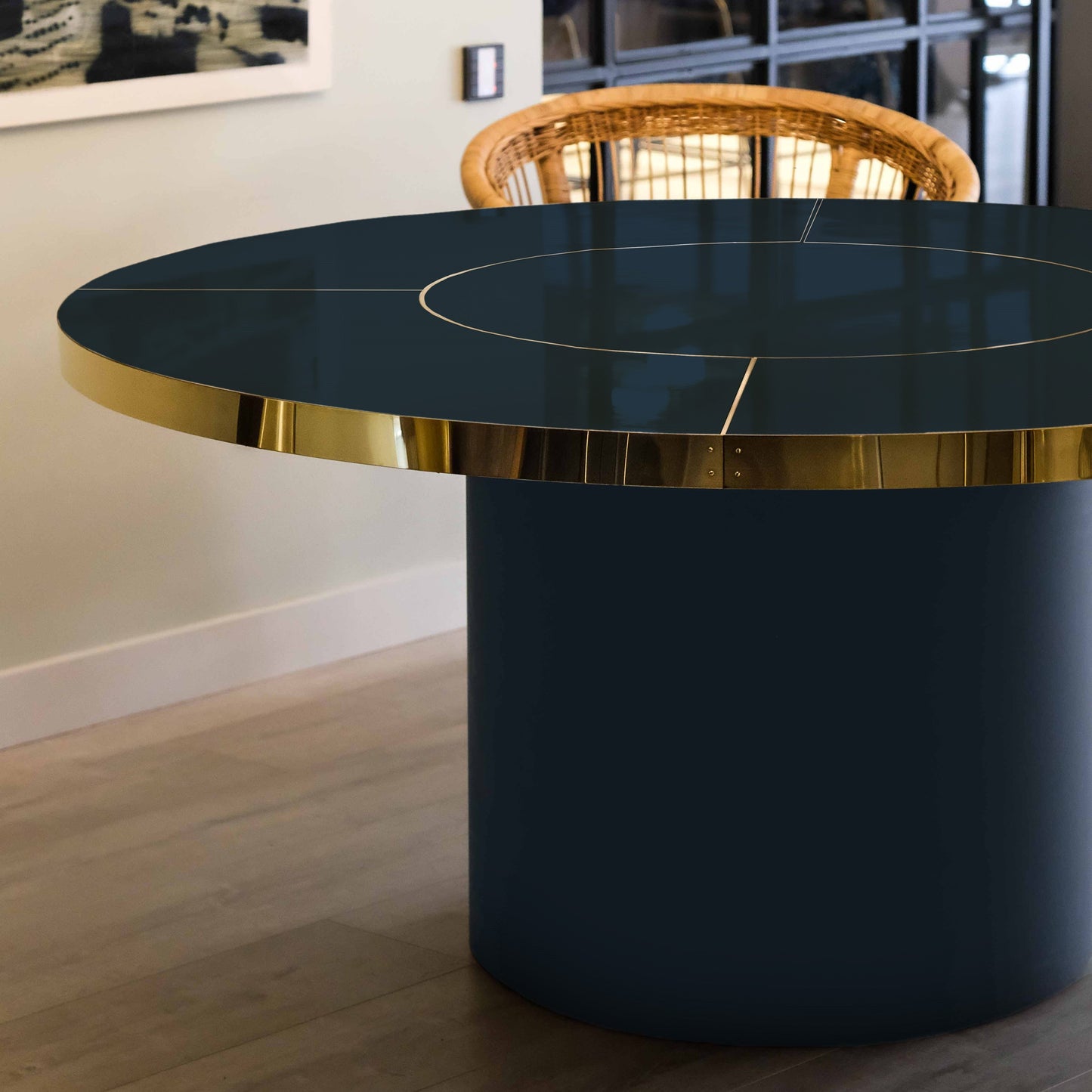 Mesa Malibú Redonda con Marquetería en Latón o Acero Customizable en Acabados y Dimensiones